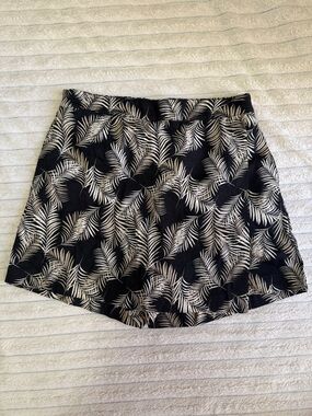 Ellen Tracy Small Black Palm Leaf Skort Cream Print Summer Spring Vacation Linen